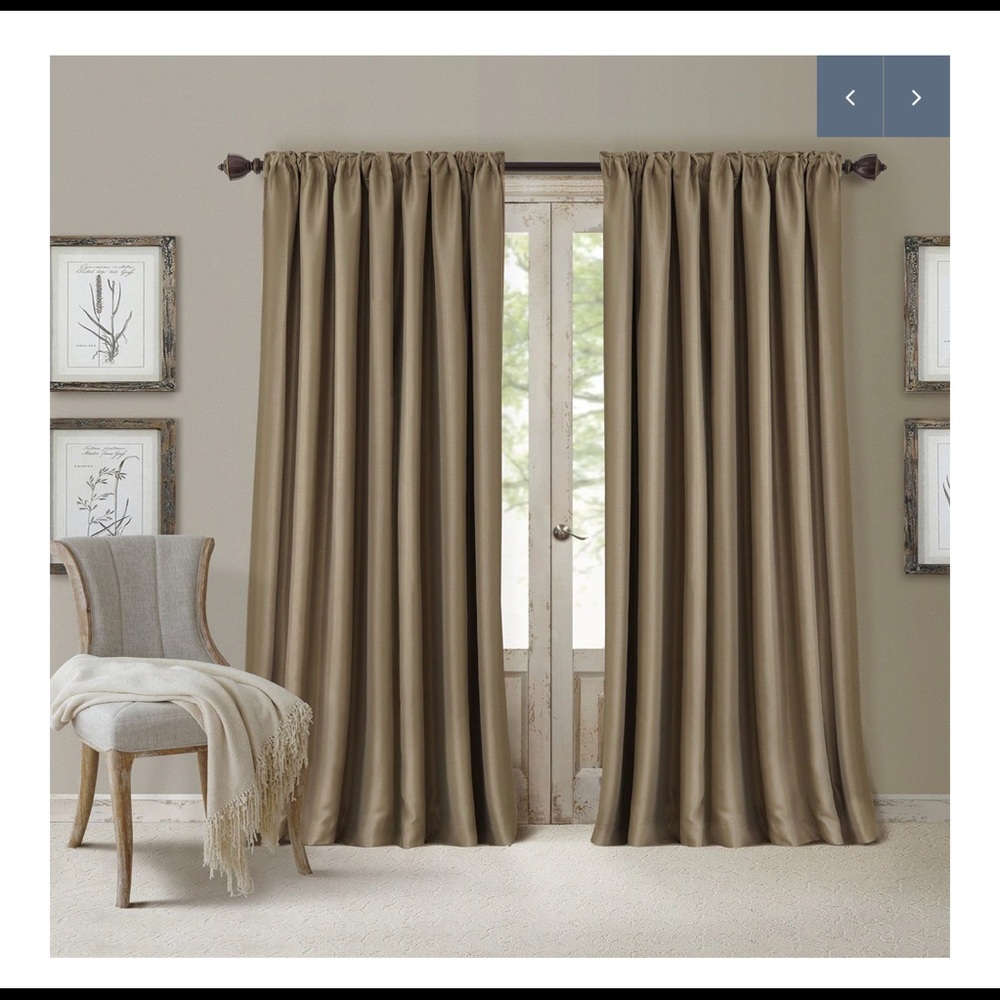 NWT Set of 4 Curtain Panels